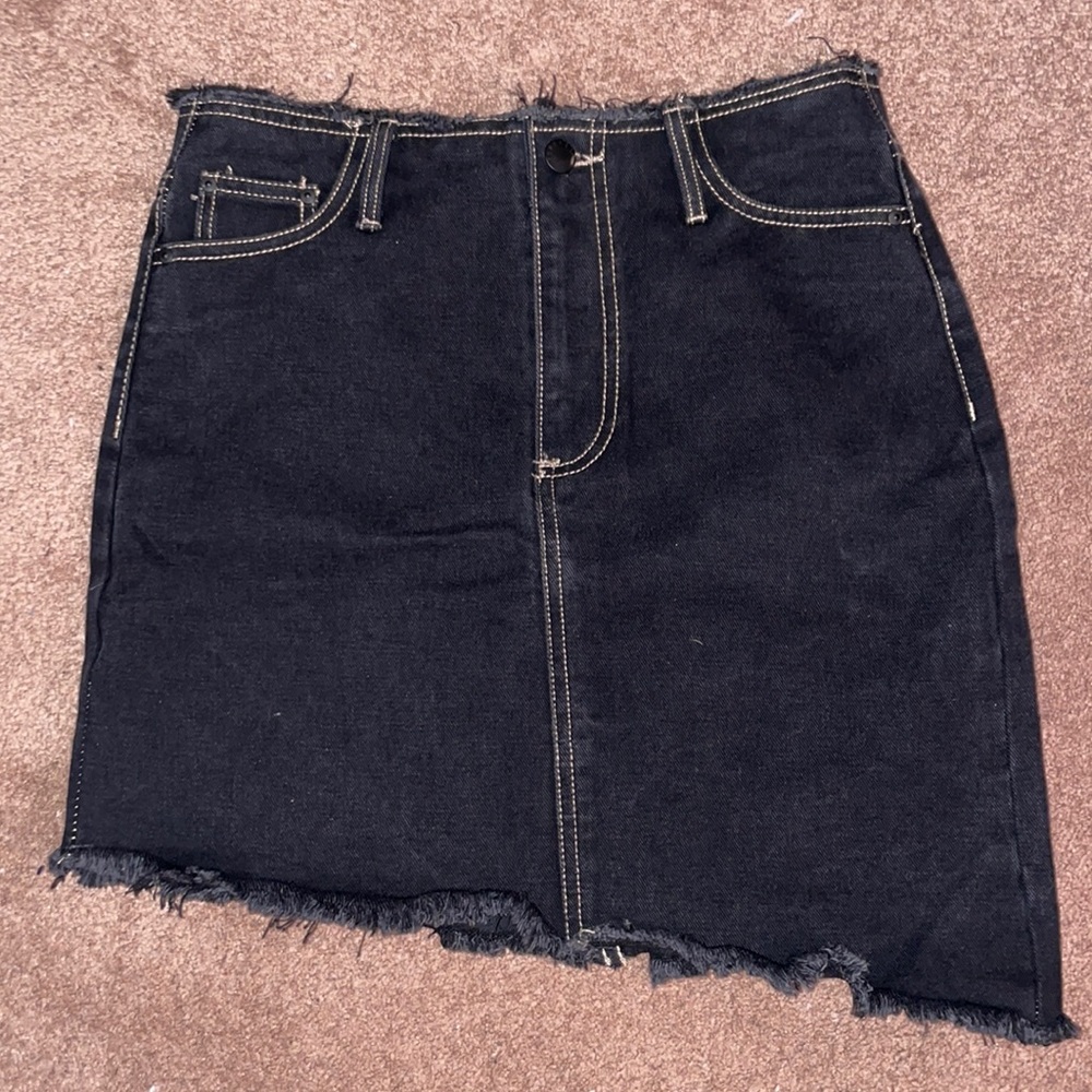 Black Forever 21 Mini-Skirt (Size: Small)